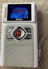 RCA SMALL WONDER VIDEO CAMCORDER/CAMERA WHITE  FLIP SCREEN 