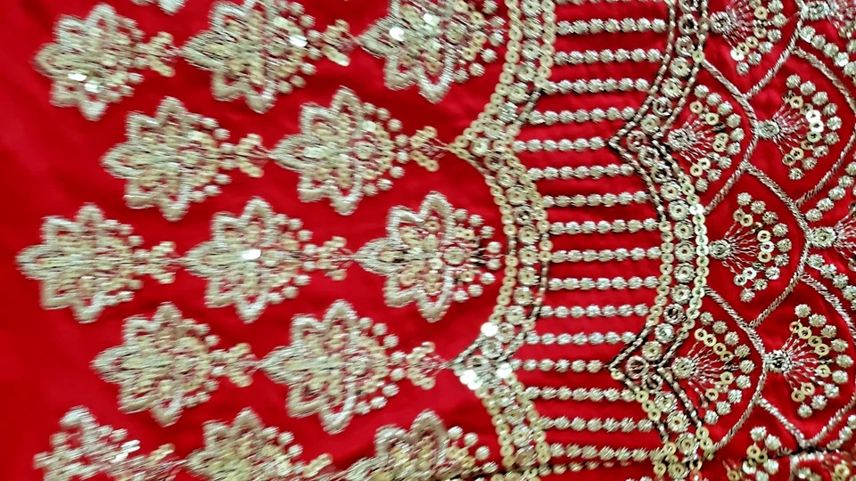 Blusa Sari Choli Preparada Bordada Con Zari Y Lentejuelas Trabajo Rojo Latkan Foto 4 de 4