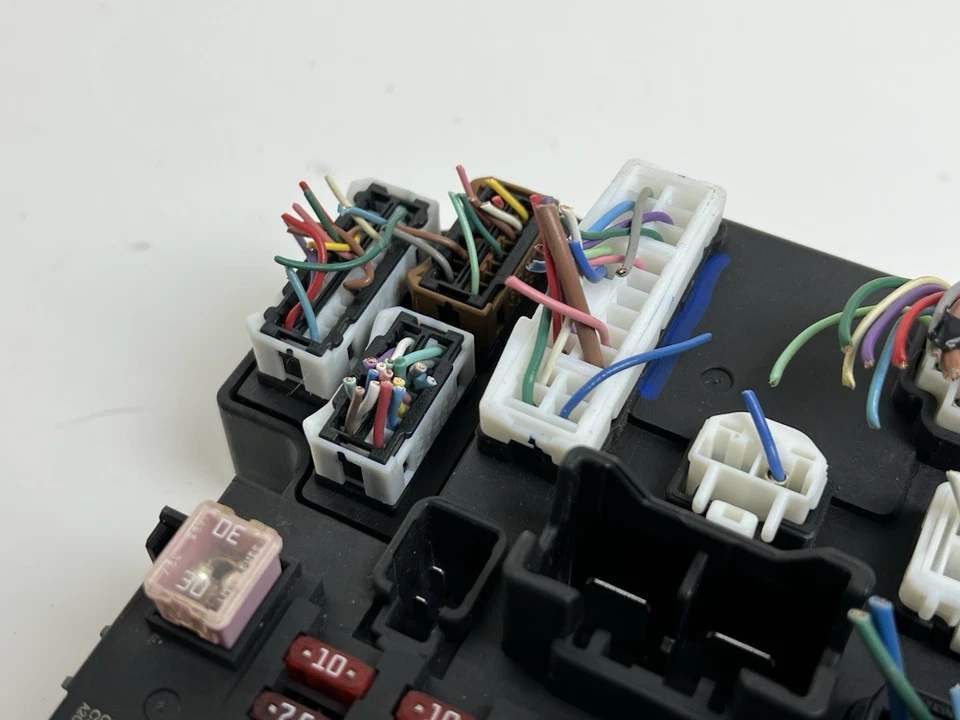 2021 MITSUBISHI RVR DASH FUSE RELAY JUNCTION BOX BLOCK 8637B574 OEM - Imagem 2 de 4