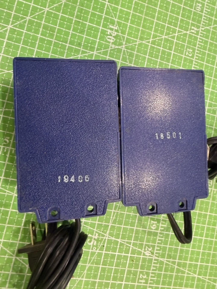 Life-Like LOT OF 2 DC Hobby Transformer 390-J Power Pack Controller - Image 3 of 4