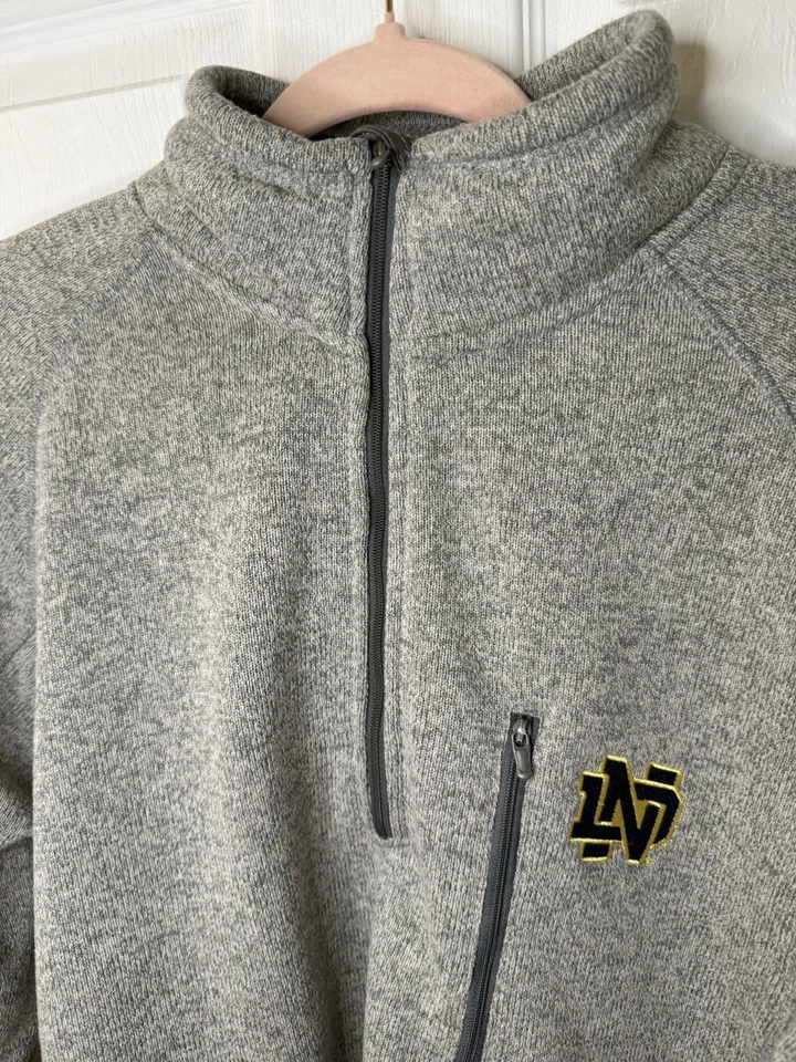 Suéter Pullover XL Para Hombre Cuarto Cremallera Dorado Marca Bordado Notre Dame Foto 4 de 4