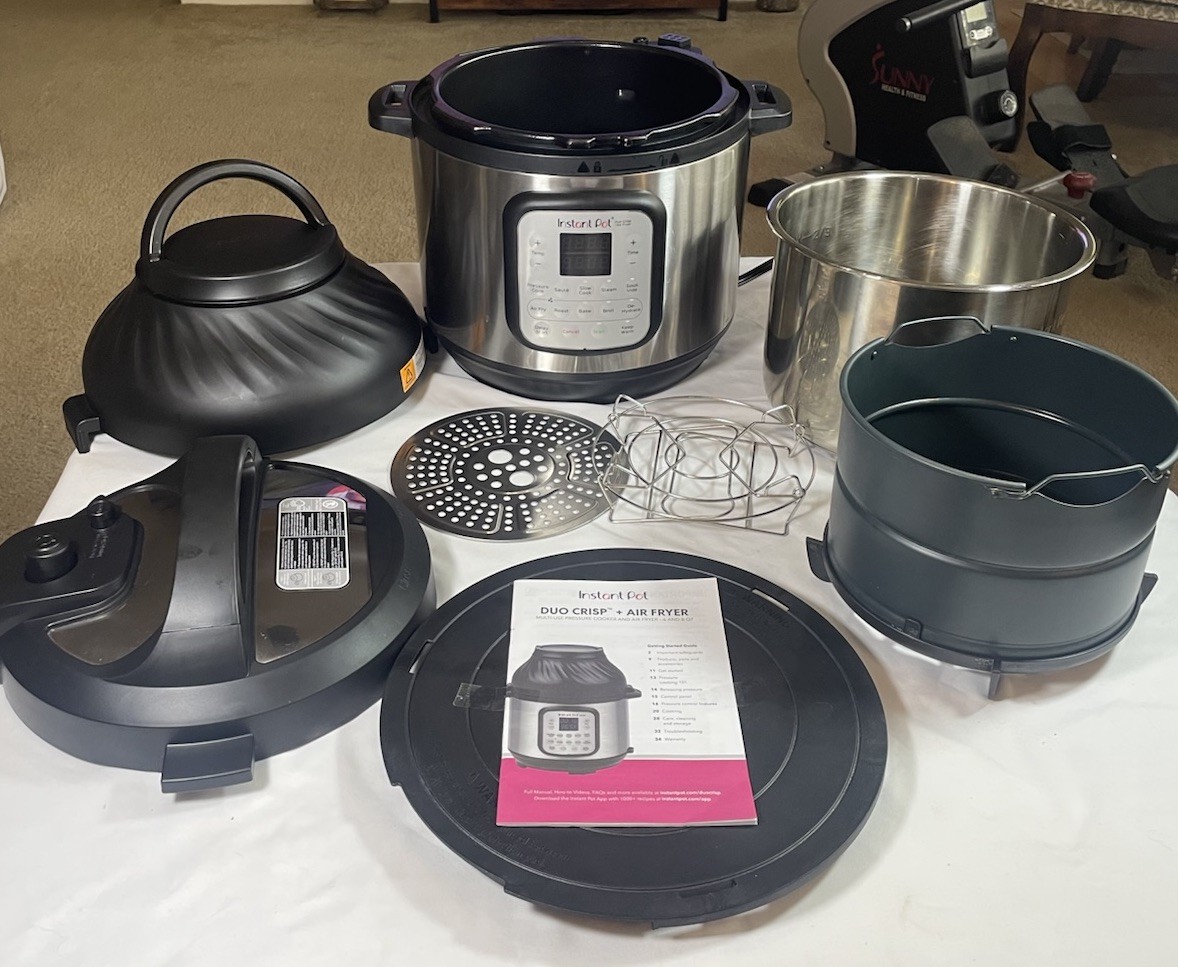 W/ Air Fryer Lid 8 Quart