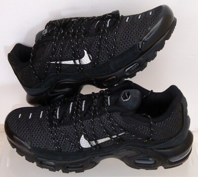 Nike Tn Airmax plus ブラックスニーカー Amazon | NIKE(ナイキ) エアマックス プラス Air Max Plus TN