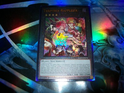 Traptrix Rafflesia 1st Edition Prismatic Ultimate Rare RA02-EN034 Yu-Gi-Oh!