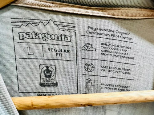 Patagonia Mens Light Blue T-Shirt - with Front Pocket - Regular Fit LARGE - Used - Picture 4 of 8