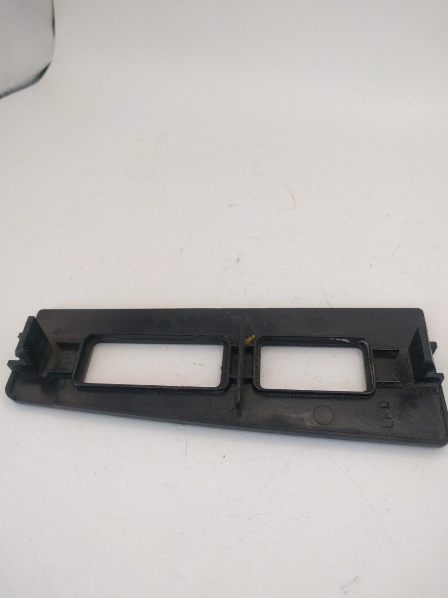 1984-1989 Nissan 300ZX Z31 WINDOW SWITCH COVER BEZEL TRIM DRIVER