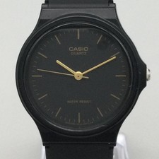 Casio 1330 MQ-24 Mens Watch 35mm Gold Tone Black Dial Black Band New Battery