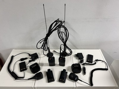 Vertex VX-451 (Motorola) Handfunk-Betriebsfunkgerät VHF 3/5 Watt, KFZ-Set