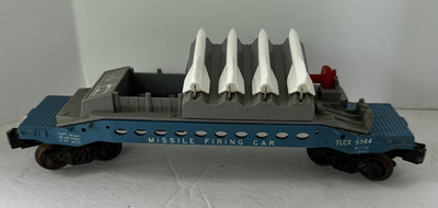 1960's Lionel Post War Missile Firing Car #6544 with 4 Missiles