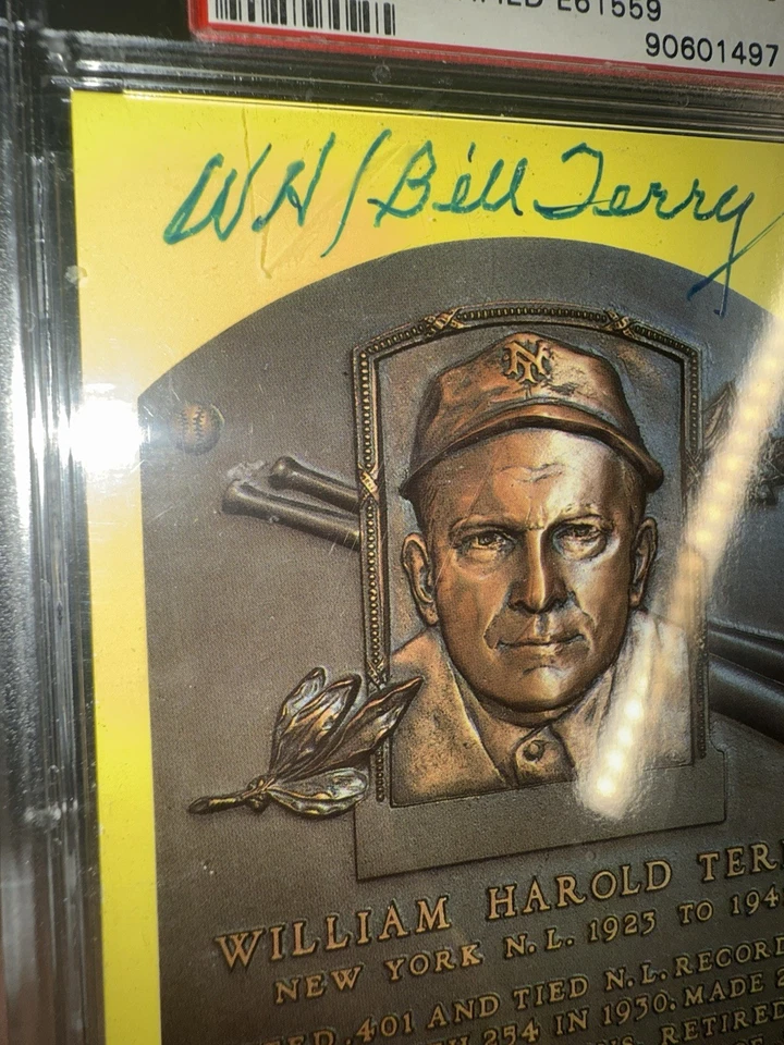Bill Terry Signed Gold Plaque Postcard HOF Autograph PSA/DNA NY Giants Rare HOF - Image 2 of 4