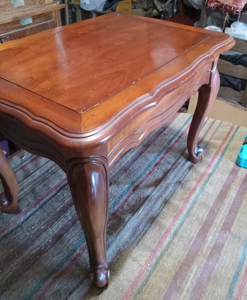 Reposapiés Mid Century Cherry Hammary / Taburete con cojín (FS55) Foto 4 de 4