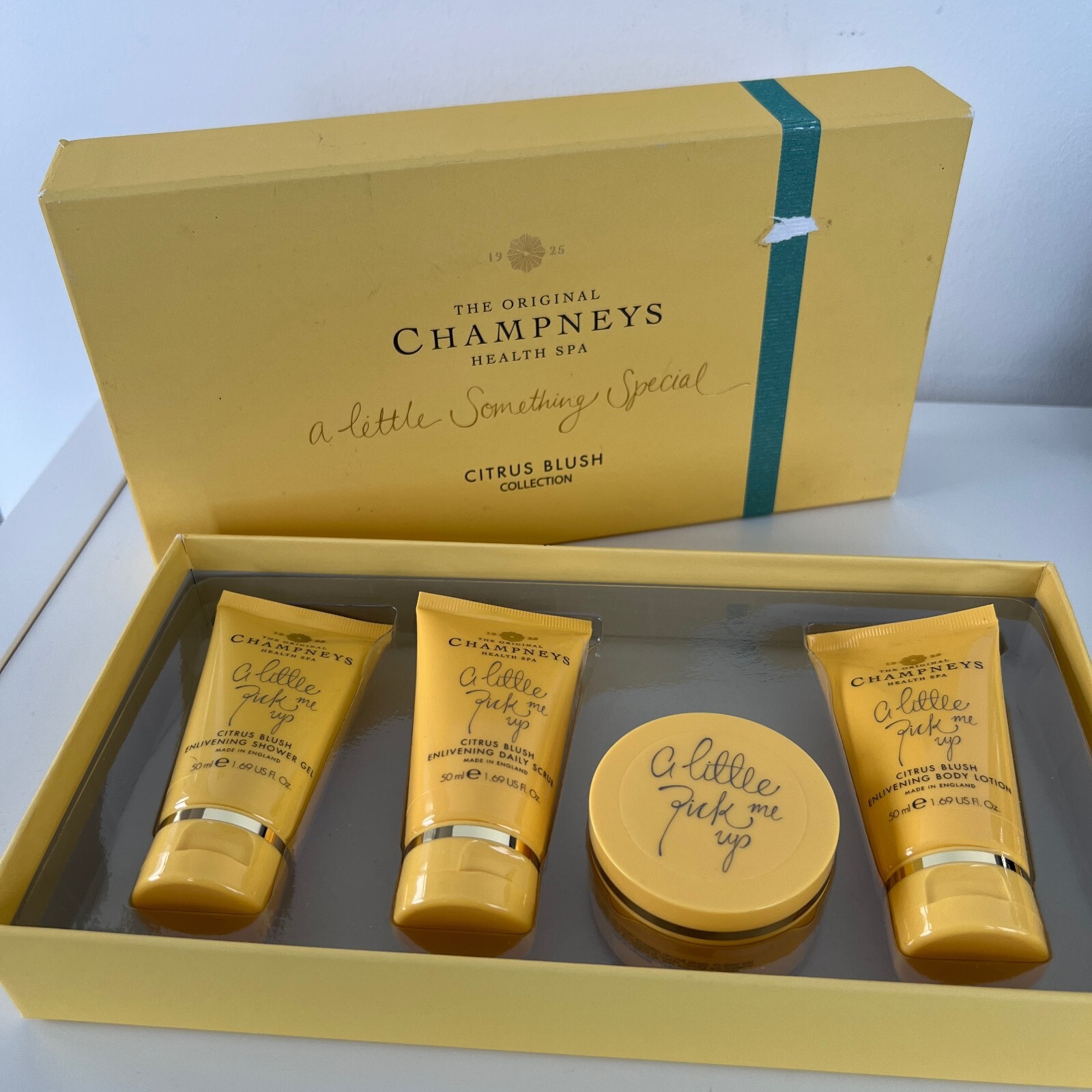 CHAMPNEYS CITRUS BLUSH BODY BUTTER, LOTION, SHOWER GEL, SCRUB Gift Set