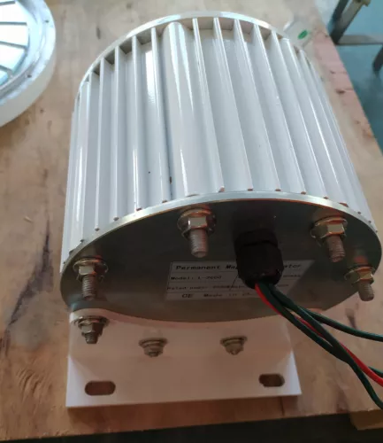 2000W 120V 220V Permanent Magnet Generator 3 Phase Synchronous Gearless Dynamo - Foto 7 di 26