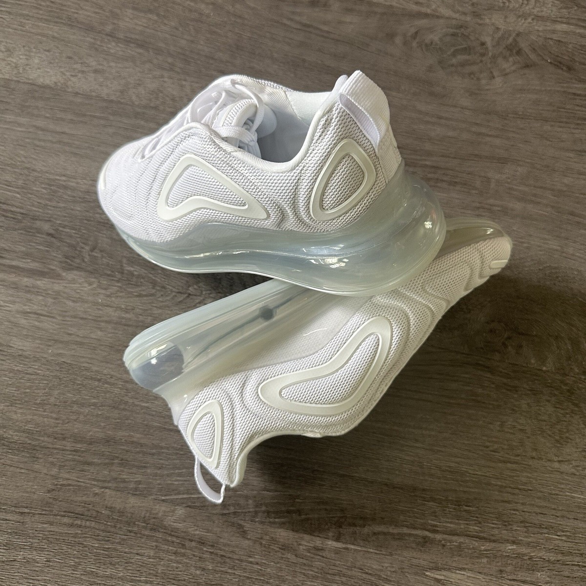 RARE Nike Air Max 720 Triple White Womens Shoes AR9293-101 Size 7