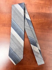 Wembley II Wemlon Mens Neck Tie Blue  Gray Stripe 100 Polyester Vintage 70s