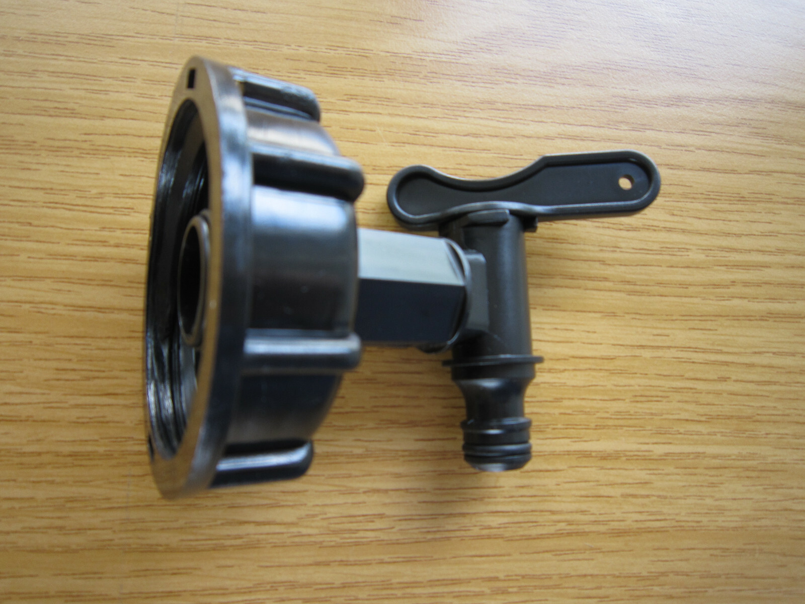 2x IBC Auslaufhahn Mit S60x6 Gewinde - Kunststoff Adapter Für IBC Tanks | 135° Winkel, Wasserdicht