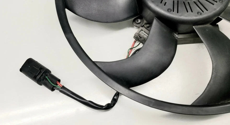 12-16 BMW F22 F30 F32 228I 328I 335I 428I 435I MOTOR VENTILADOR REFRIGERACIÓN MOTOR OEM Foto 4 de 4