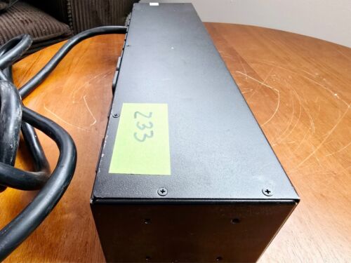 APC AP7811 Metered 2U Power Distribution Unit 12×C13 & 4×C19 30A 208V Read Des A - Photo 3/5