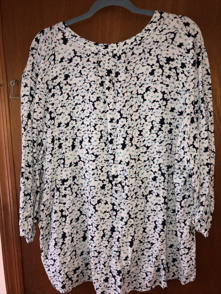 Basic Editions 2x Women’s Blouse Top  Lightweight Rayon Soft - Image 2 of 4