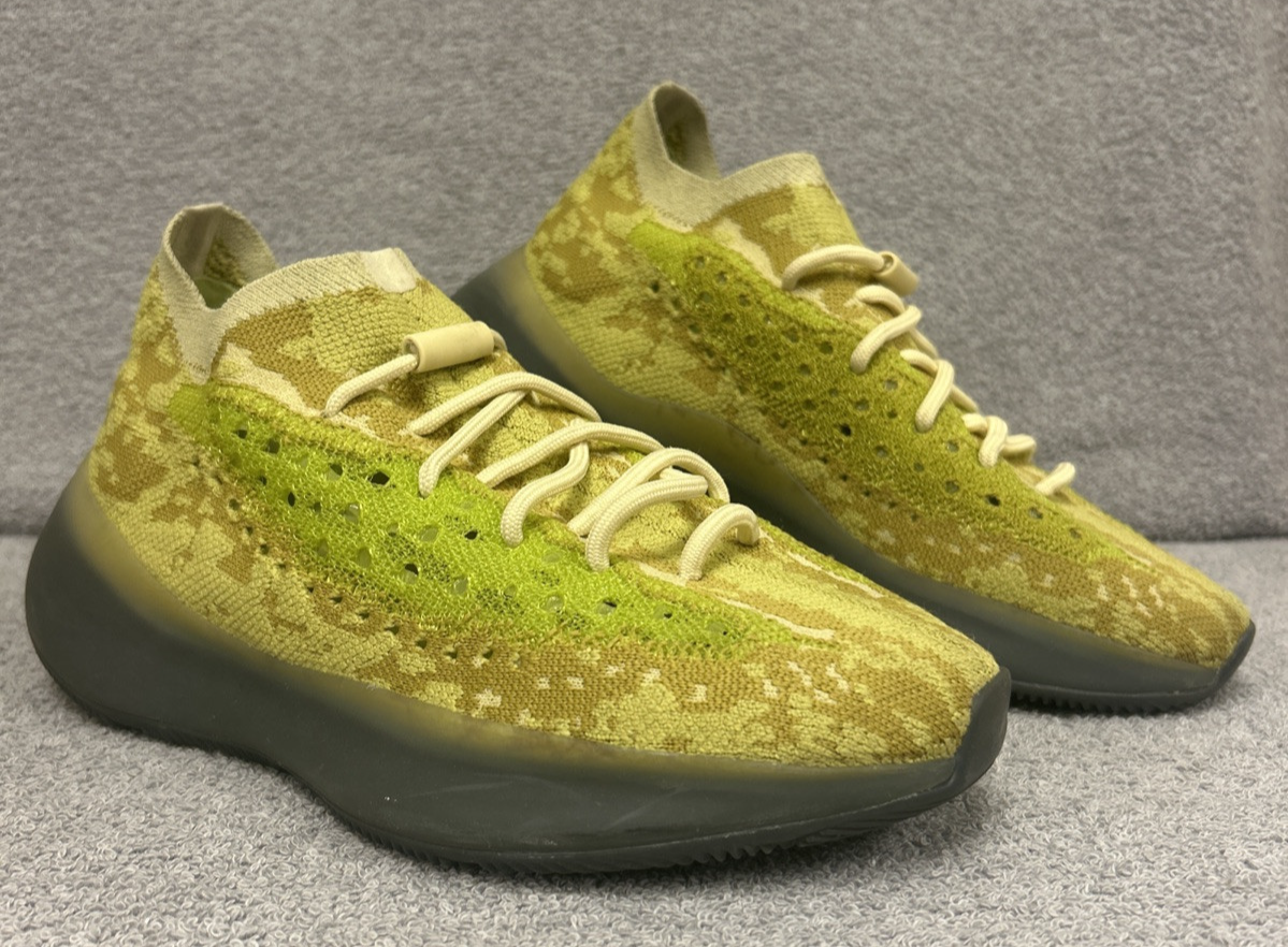 Size Adidas Yeezy Boost 380 Hylte with Extra Laces Included