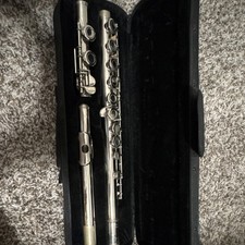 Armstrong 104 Silver Plated Concert Flute Closed Hole Boehm with Case