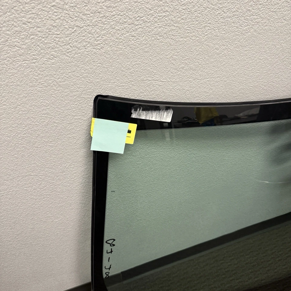 New Genuine Cadillac Escalade Front Windshield Glass (2021-2022) OEM 84734335 - Image 2 of 4