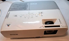 Epson PowerLite 84+ 3LCD Projector 2600 ANSI Lumens - 80 Lamp Hours- HDMI Adp!