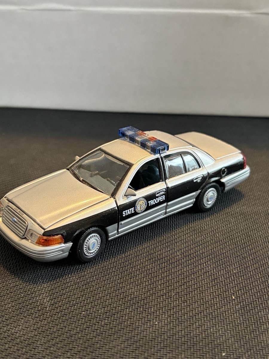 Greenlight 1:43 Ford Crown Victoria Police Interceptor año de construcción 2008 negro / blanco