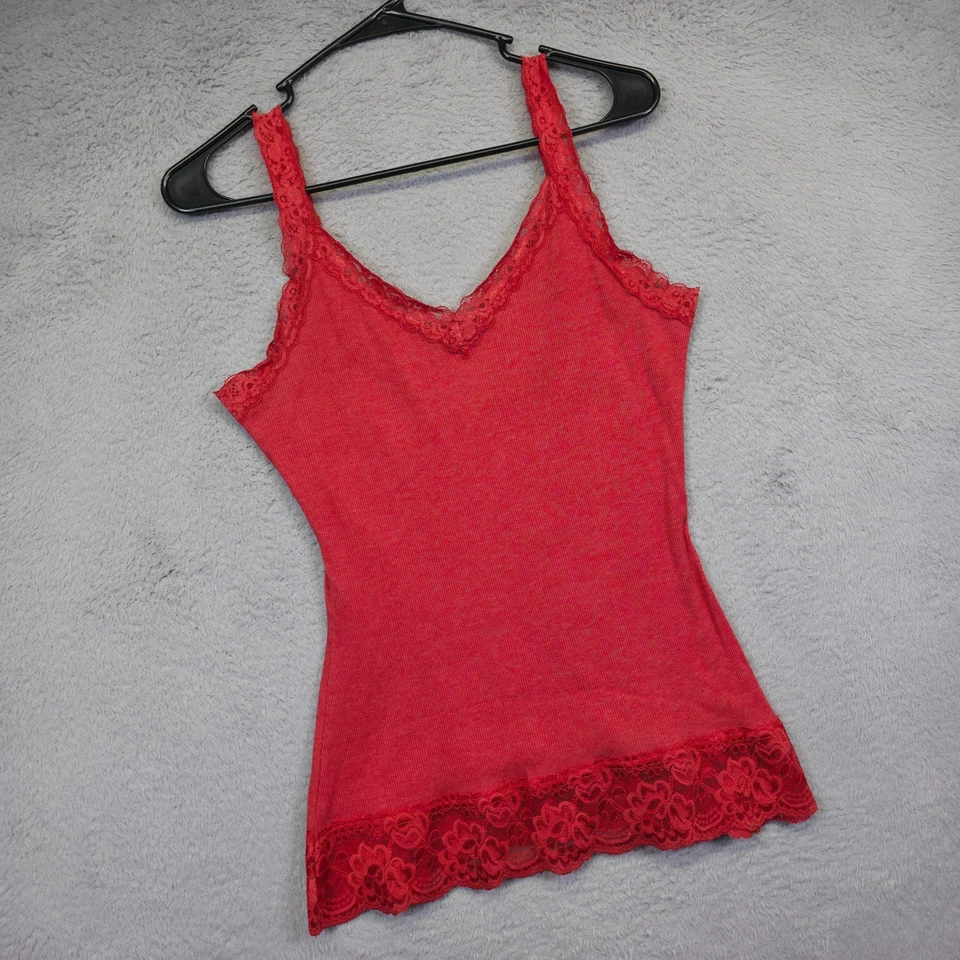 Top Maurices Para Mujer L Rojo Tejido Acanalado Floral Encaje Estilo Y2K Clásico Tanque Ajustado Foto 2 de 4
