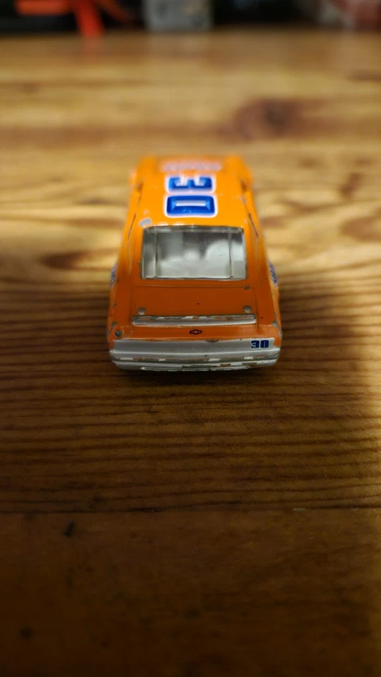 Chevrolet #30 1976 Dale Earnhardt Army diecast Foto 3 de 4