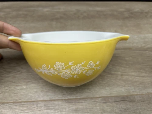 Vintage Pyrex Butterfly Gold Cinderella Nesting Mixing Bowl #441 750mL