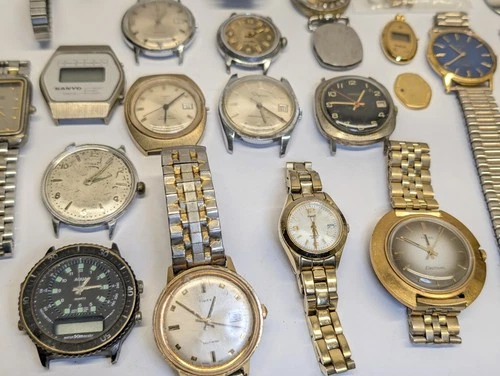 Vintage Lot Woman's & Men's TIMEX WEBSTER SANYO & More Watches