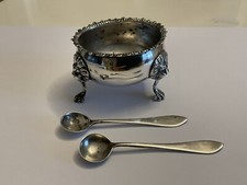 Beautiful Irish Solid Silver Salt Cauldron with Spoons by West & Son Dublin 1916 Beautiful Irish Solid Silver Salt Cauldron with Spoons by West & Son Dublin 1916 - Image 1