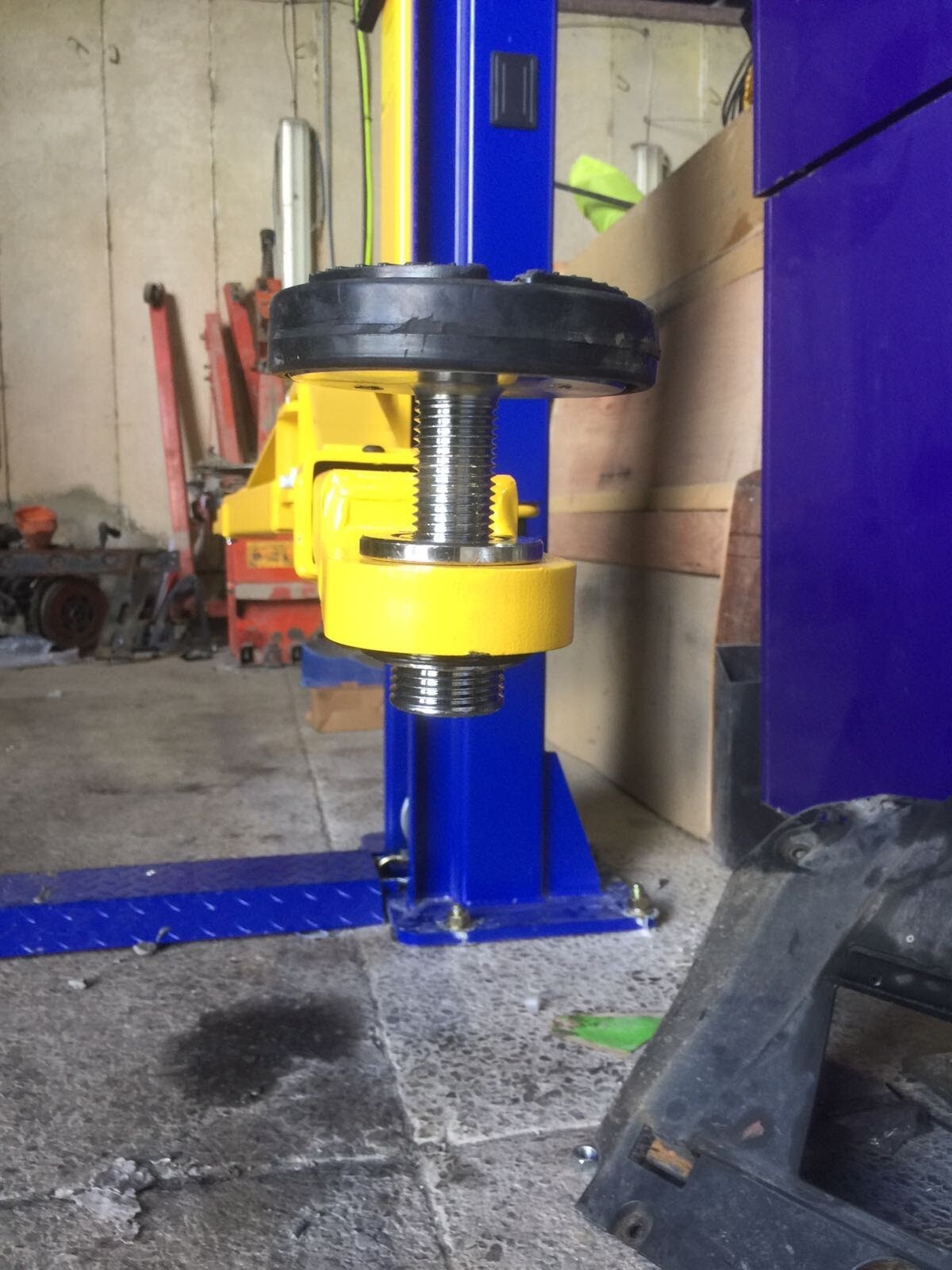 2 post car ramp vehicle lift ramp 4000kg lifting capacity CE 240v