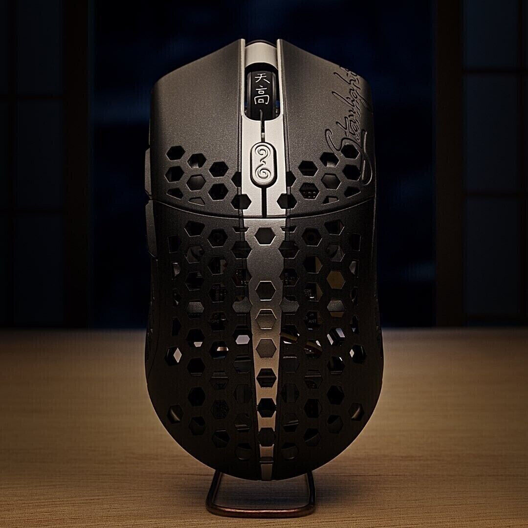 FinalMouse The Last Legend Gaming Mouse - Small ✓ BUNDLED W FinalMouse The Last Legend Gaming Mouse - Small ✓ BUNDLED W