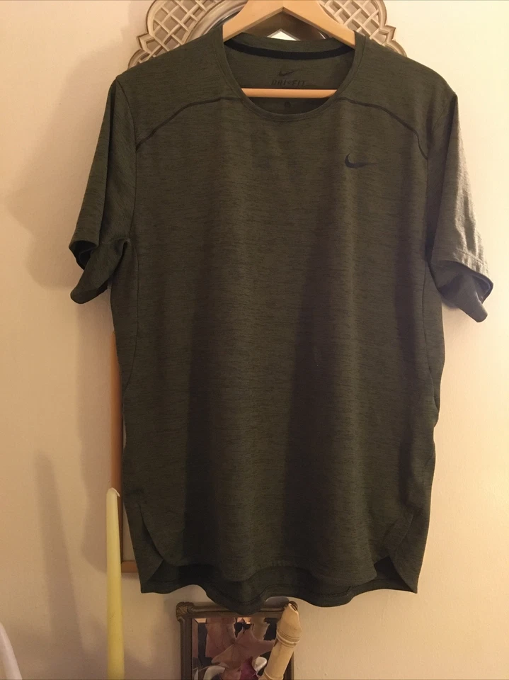 Nike *L Dri-Fit *Hypercool Aireado Espalda Cuerpo Entrenamiento Manga Corta Camiseta *C Pix Foto 3 de 4