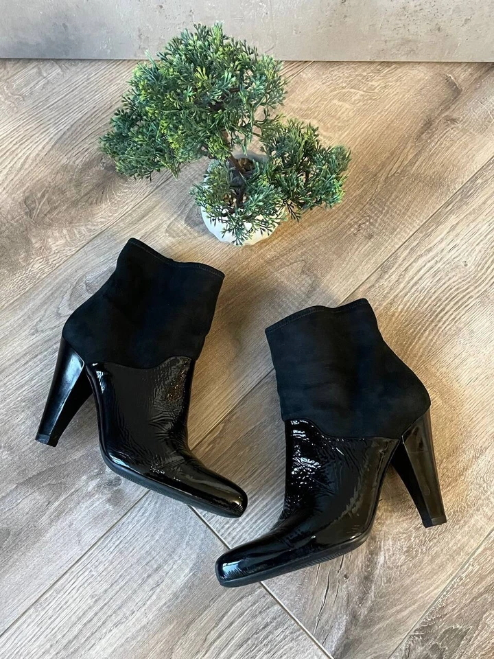 Prada Women’s Patent Leather Boots Black Size 37 Made in Italy Designer Luxury - Image 3 of 4