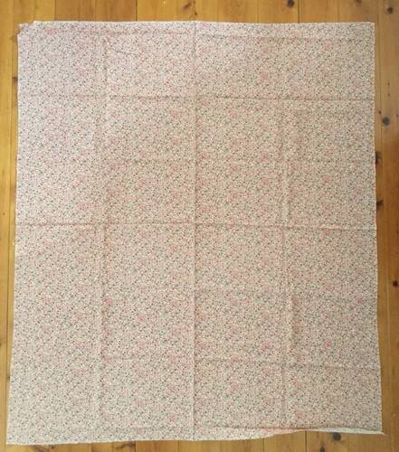 Peach Floral Fabric Piece 102cm X 89cm Polycotton? Quilt Craft Sew - Picture 2 of 3
