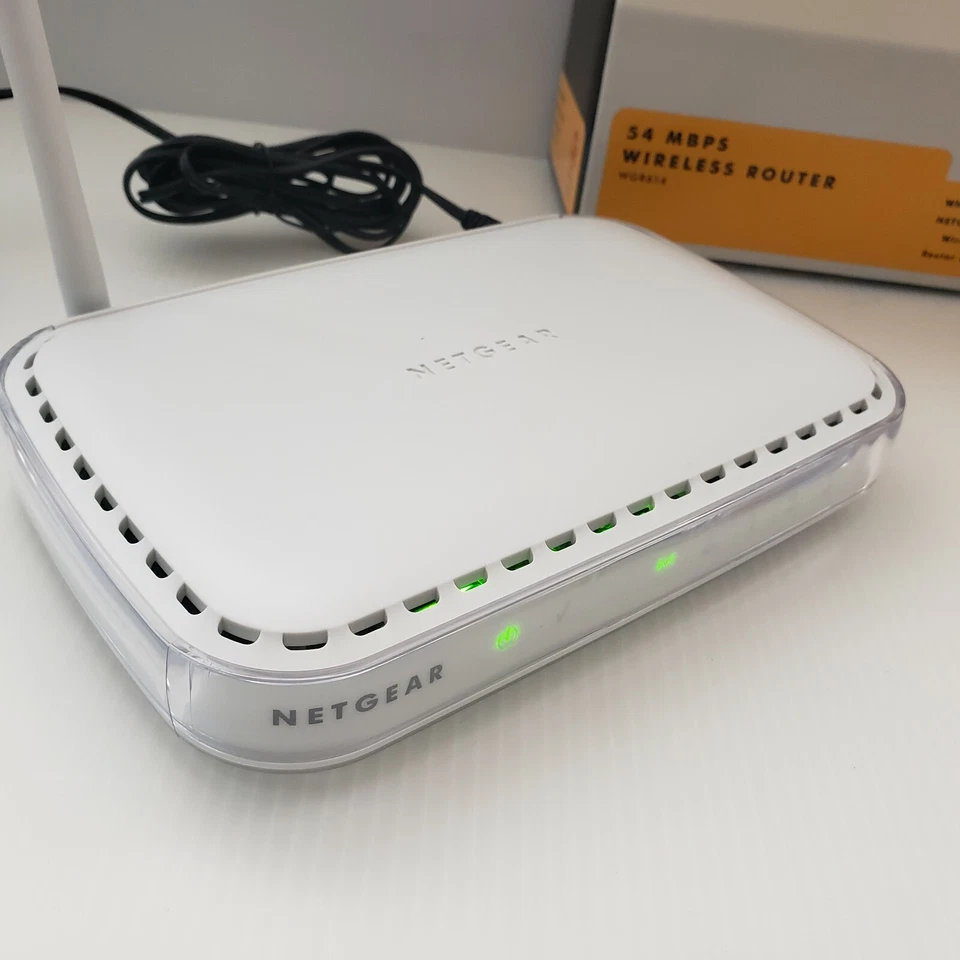 Netgear WGR614 54 Mbps 4-Port 10/100 Wireless G Router  - Image 3 of 4