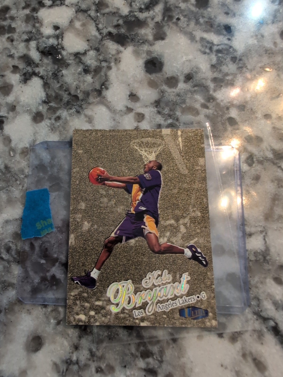 1997-98 Fleer Ultra - Kobe Bryant #1G Gold Medallion