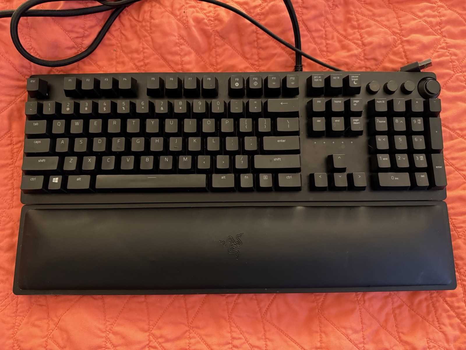 Razer Huntsman Elite Gaming Keyboard With Wrist Rest