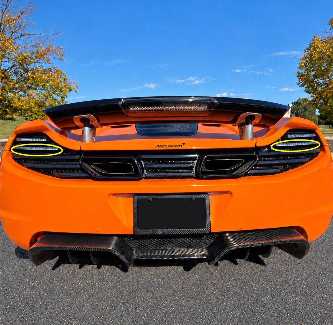 McLaren 675LT Rear Right Lower Tail and brake lights Pair