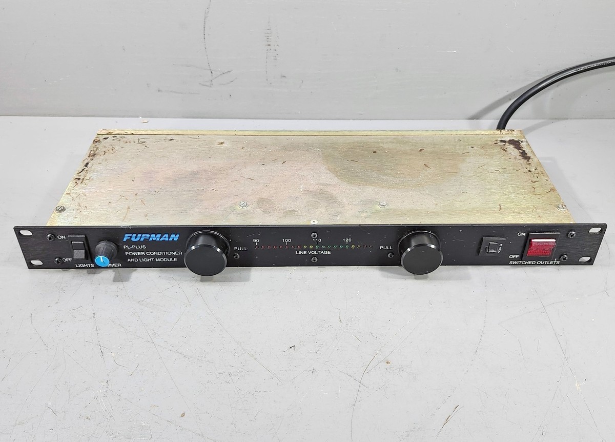Furman PL-PLUS Power Conditioner and Light Module 8 Plug Rack