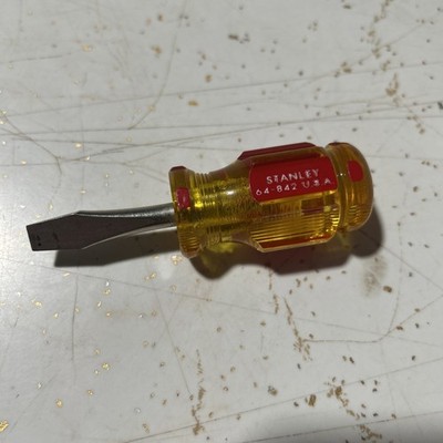 Vintage Stanley 64-842 Stubby Standard Screwdriver Made In USA. 