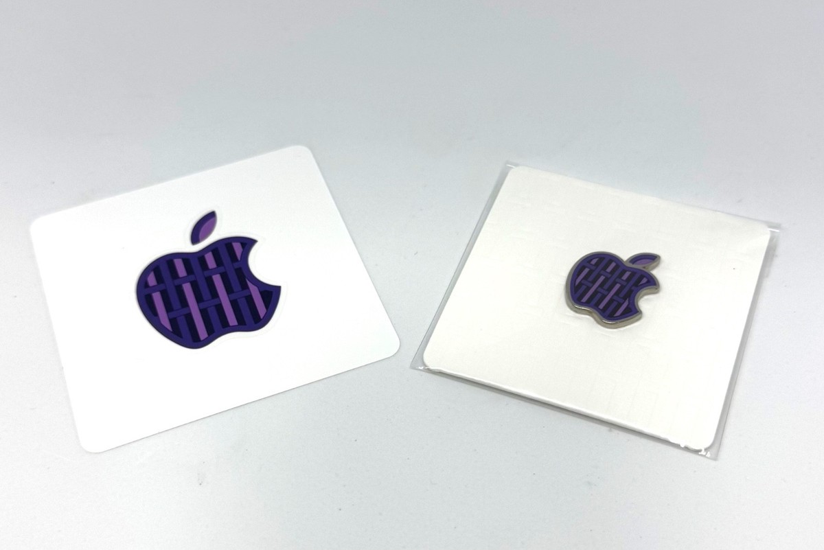 Apple ピンバッジ　professional2013 Apple Kyoto Limited T-shirt & Sticker & Pin Badge Set Size M Japan