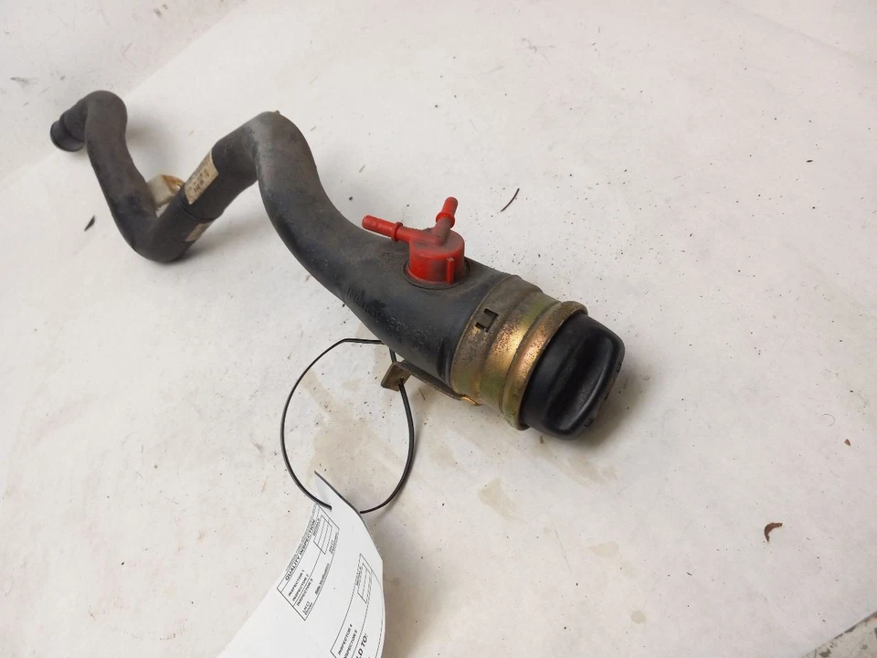 CUELLO DE LLENADO DE COMBUSTIBLE para BMW 325 XI 2006 OEM Foto 3 de 4