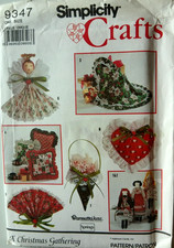 SIMPLICITY CRAFT PATTERN 9347 CHRISTMAS TREESKIRT ORNAMENTS DOLLS UNCUT VINTAGE