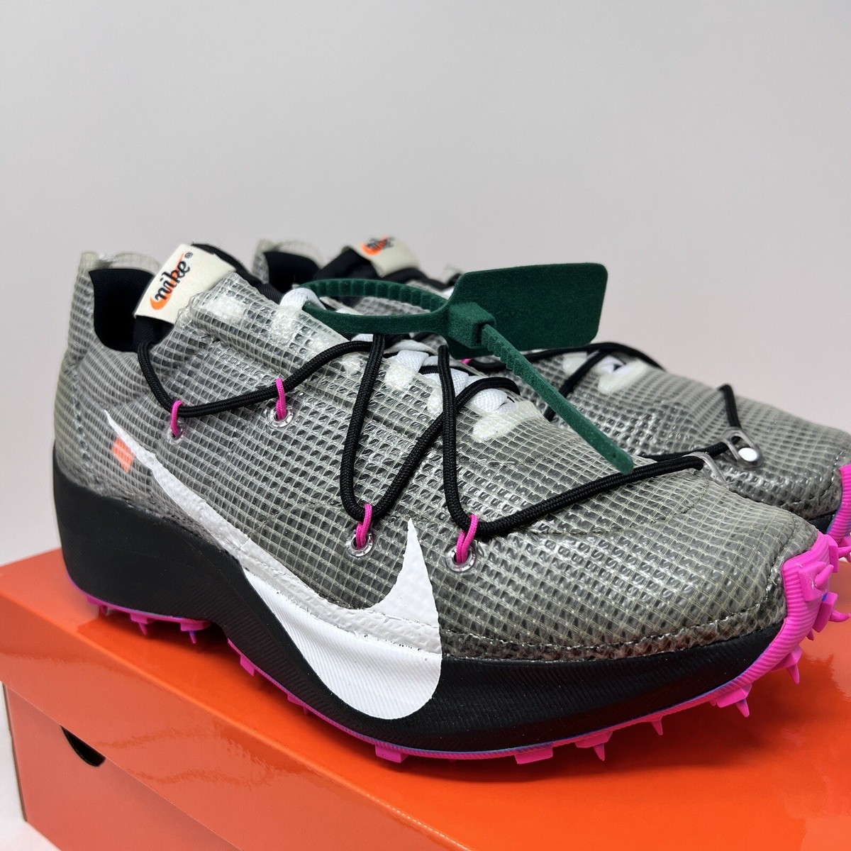 Nike Vapor Street x OFF-WHITE Laser Fuchsia Women's Size 11 Nike Vapor Street x OFF-WHITE Laser Fuchsia Women's Size 11