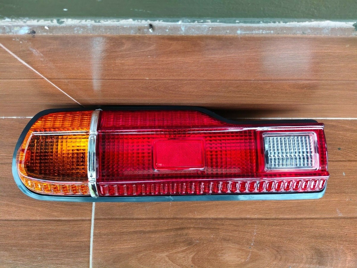 DATSUN NISSAN 160J 710 FIT Tail Light Assembly Left Side LH | 12V
