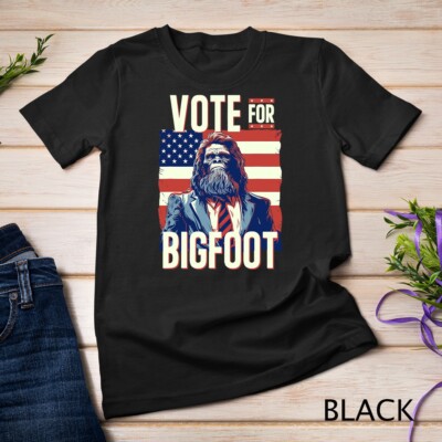 Bigfoot for President Election Vote Sasquatch USA Flag 2024 Unisex T-shirt